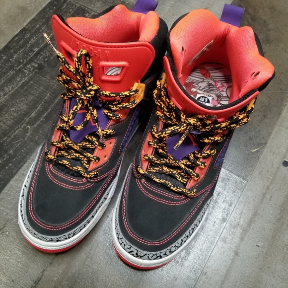 Jordan spizike gs tasmanian devil - Picture 4 of 7